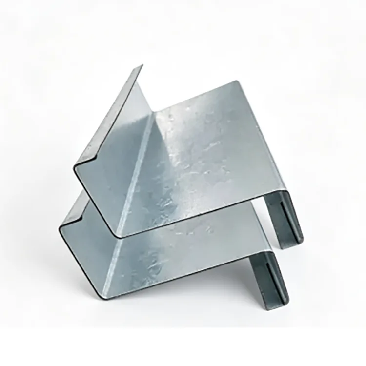 Galvanized Z Purlin جدید اسٹیل کی عمارتوں کی طاقت اور استحکام کو کیسے بہتر بنا سکتا ہے